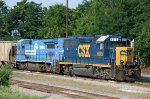 CSX 6075 & 5963 sit in the yard